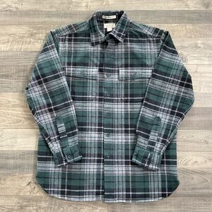 LL Bean Chamois Cloth Shirt Men’s MEDIUM Green Black Grey Plaid Button Up 277981